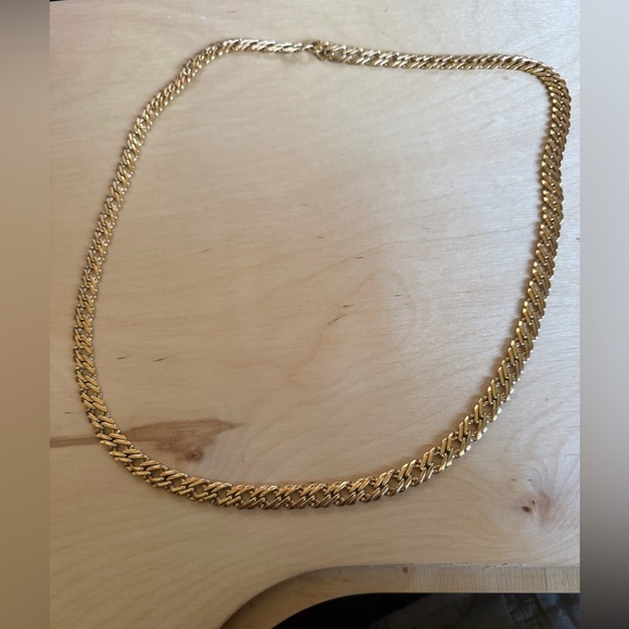 Jewelry - Cubian Link Gold Chain Necklace